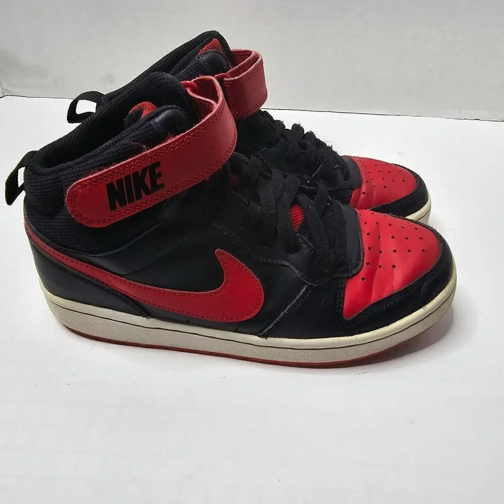 Nike Court Borough Mid 2 Bred Red Black size 5.5 Youth